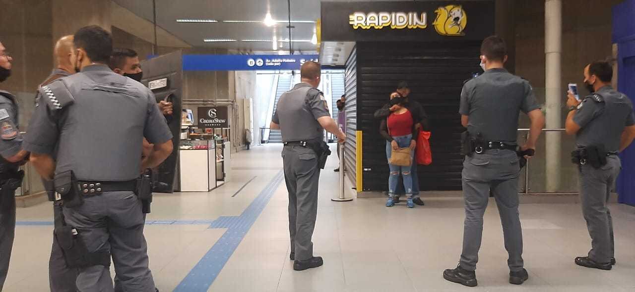Mulher é feita refém na Estação Adolfo Pinheiro