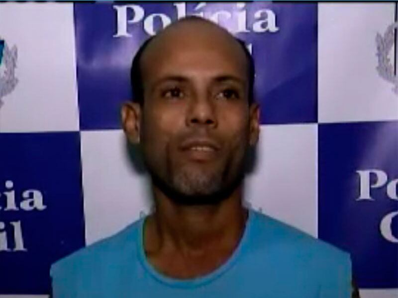 Valnei Lima de Sá usava uma faca para render, ameaçar os passageiros e roubar seus pertences