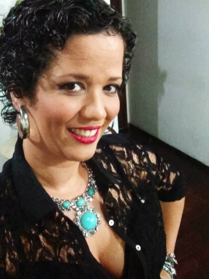 R7: Depois do diagnóstico você buscou ajuda na internet. O que você encontrou? 

Paula: Procurei ajuda, mas encontrei muito poucas comunidades. Parece que 2011 faz pouco tempo, mas para a internet é um abismo enorme. Encontrei algumas coisas em fóruns americanos, mas aqui no Brasil havia muita coisa técnica e pouca coisa leiga. Acho que hoje a coisa está muito mais fácil, com os grupos em redes sociais, portais etc