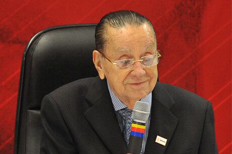 Ex-ministro Saulo Ramos durante a abertura do 5º Seminário Brasileiro sobre Advocacia Pública Federal, em 2011