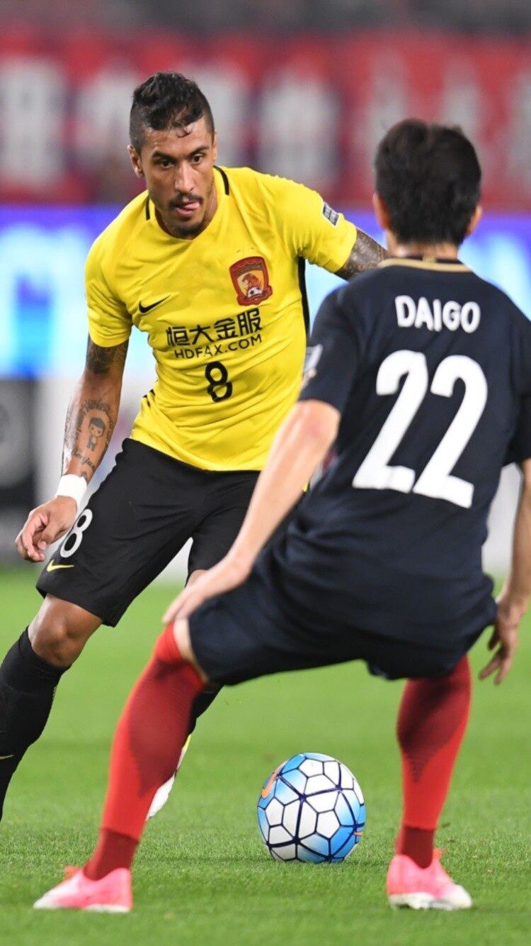 Paulinho
Guangzhou Evergrande
1,80 m de altura
