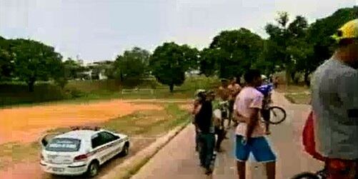 O homem estava em um campo de futebol na região da Pampulha