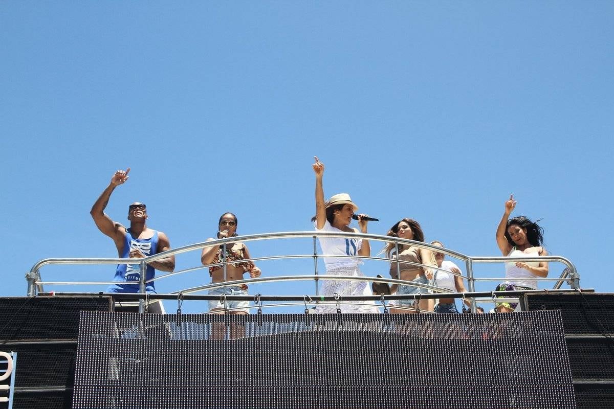 Sangalo cantou muito