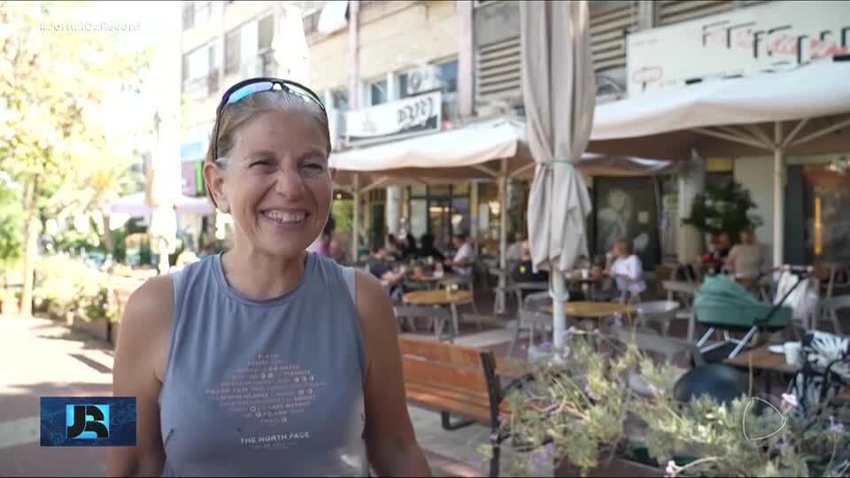 Cidades de Israel começam a retomar a rotina no primeiro dia livre de restrições