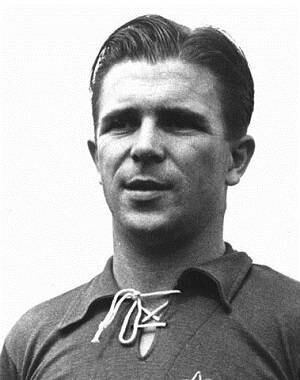 Pode ter sido um pecado, mas a
Hungria de 1954 não conquistou a Copa do Mundo. O gênio daquele time mágico era
Ferenc Puskas, conhecido como Major Galopante de um time que unia disciplina
militar e força física com o talento cerebral de seu ponta-direita