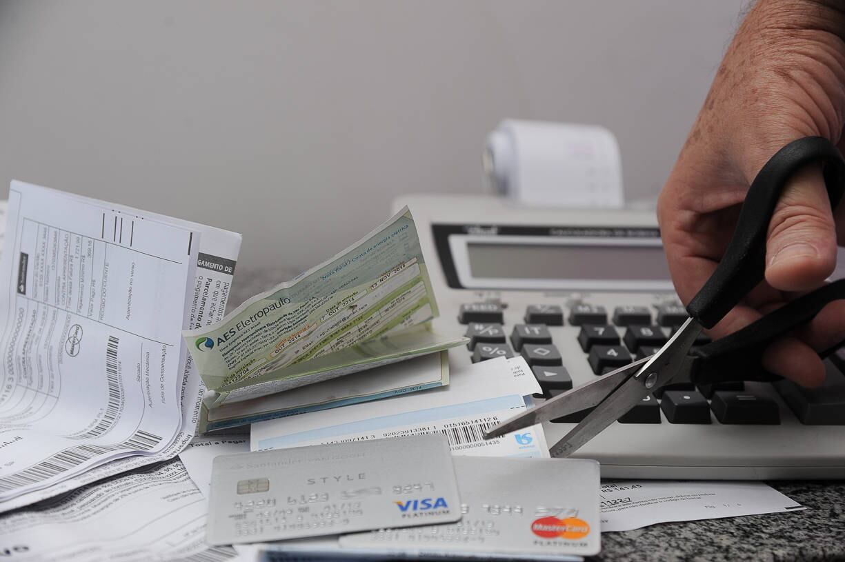 Em setembro foram 37 suspensões temporárias, 18 advertências e três suspensões definitivas