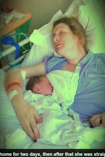 A mulher foi diagnosticada com hemorragia cerebral. Ela foi colocada em coma induzido para que o cérebro pudesse descansar. Dias depois, Lucinda passou por cirurgia para liberar a pressão dentro da cabeça. Os médicos estavam preocupados com bebê, mas exames revelaram que ela estava bem. Depois de seis dias, Lucinda saiu do coma, e, após três meses, deu à luz uma menina por meio de uma cesárea