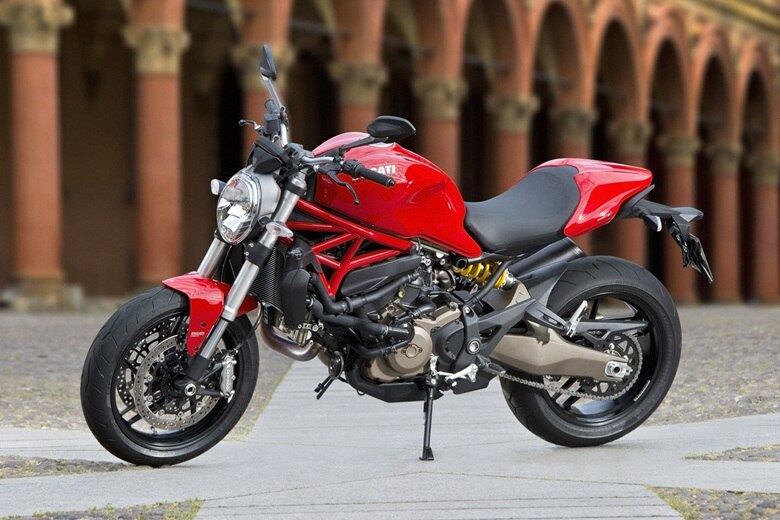 Monster 821 também terá painel LCD e freios tipo Brembo