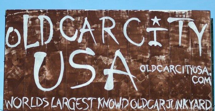 O Old Car City, localizado em White, a 110 km ao norte da cidade de Atlanta, capital do estado norte-americano da Georgia, é o maior ferro-velho de carros desse tipo do mundo