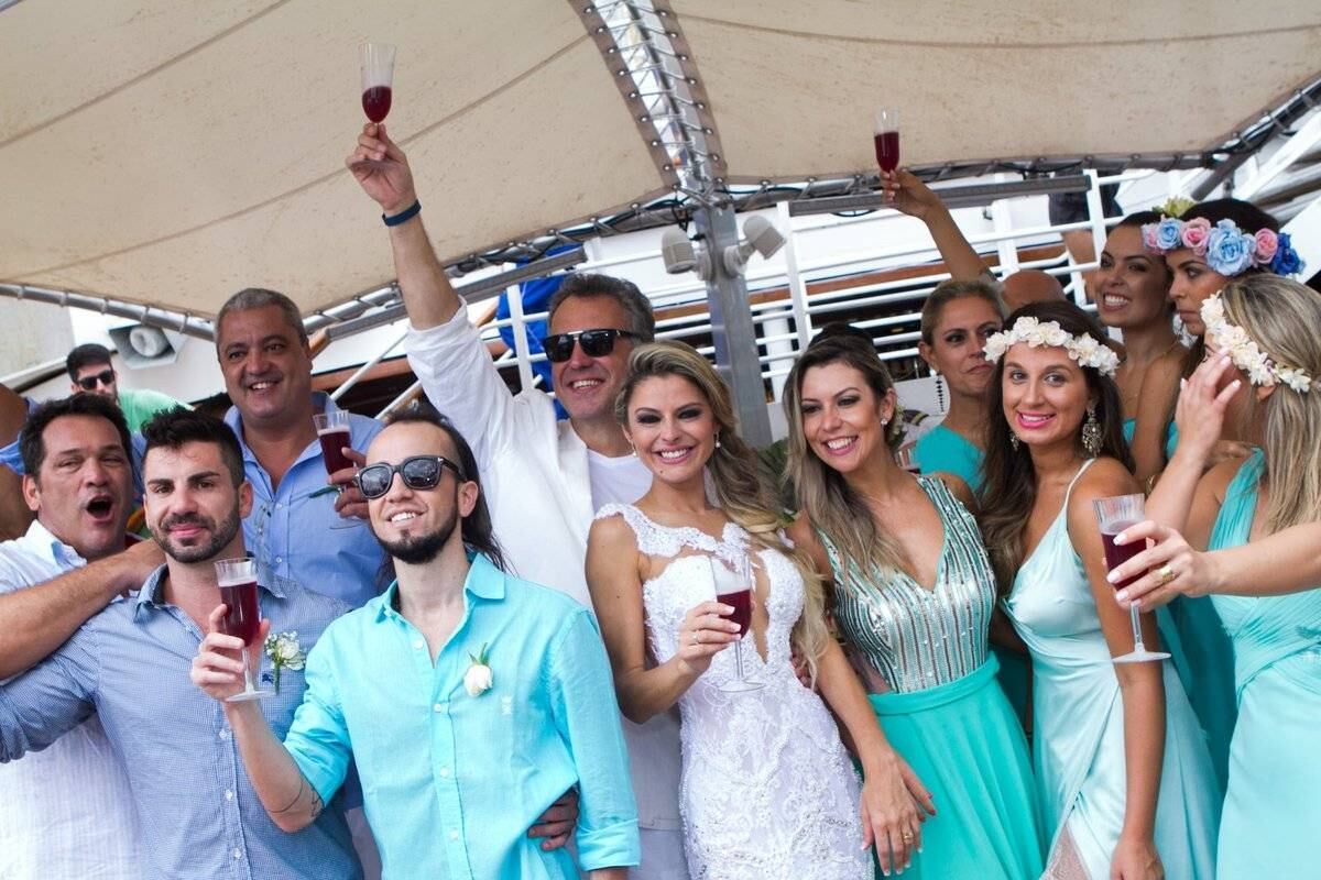 Filho de Susana Vieira se casa em cruzeiro de música eletrônica