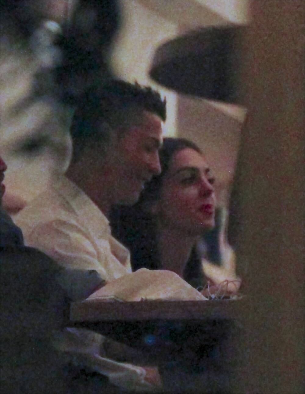 O namoro está ficando tão sério que CR7 já teria apresentado
a namorada à família e aos amigos mais próximos