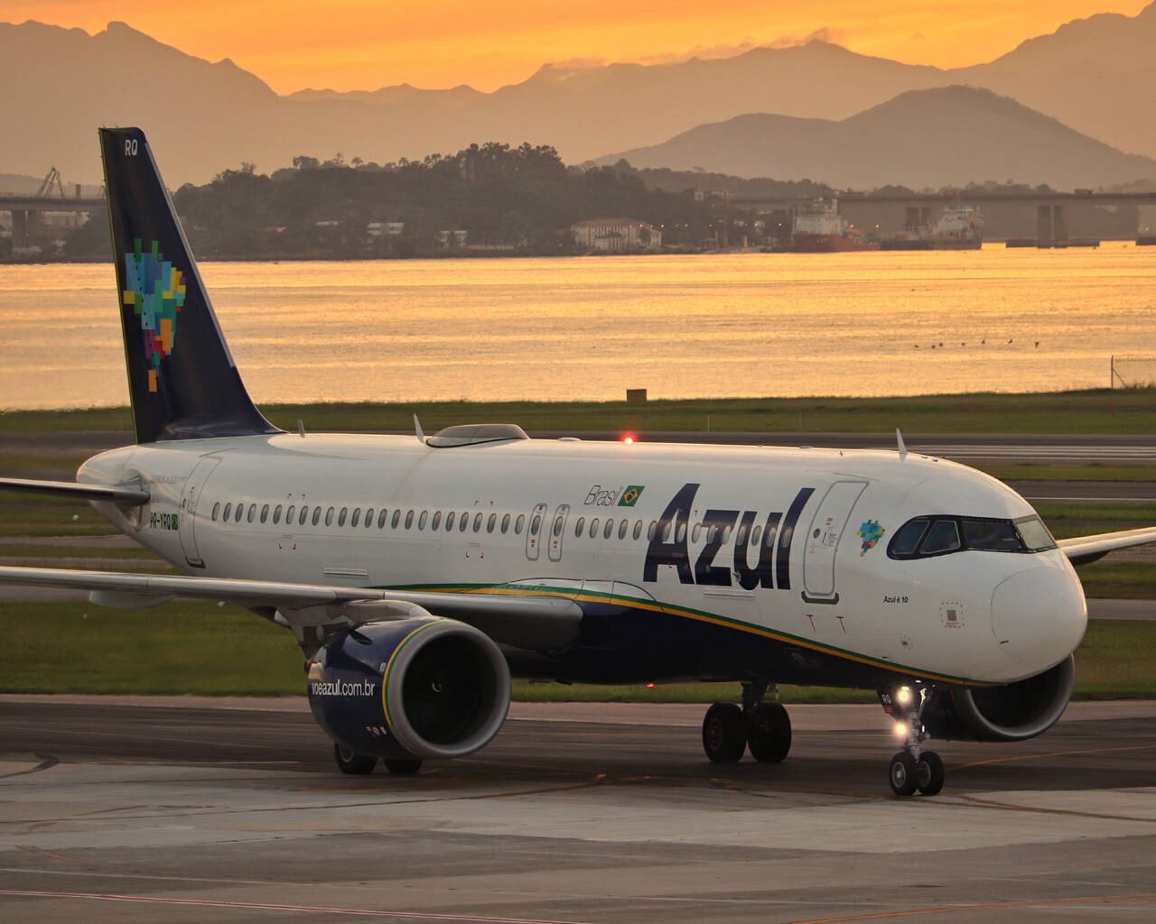 Azul: opção de comodidade no desembarque em Brasília e Florianópolis