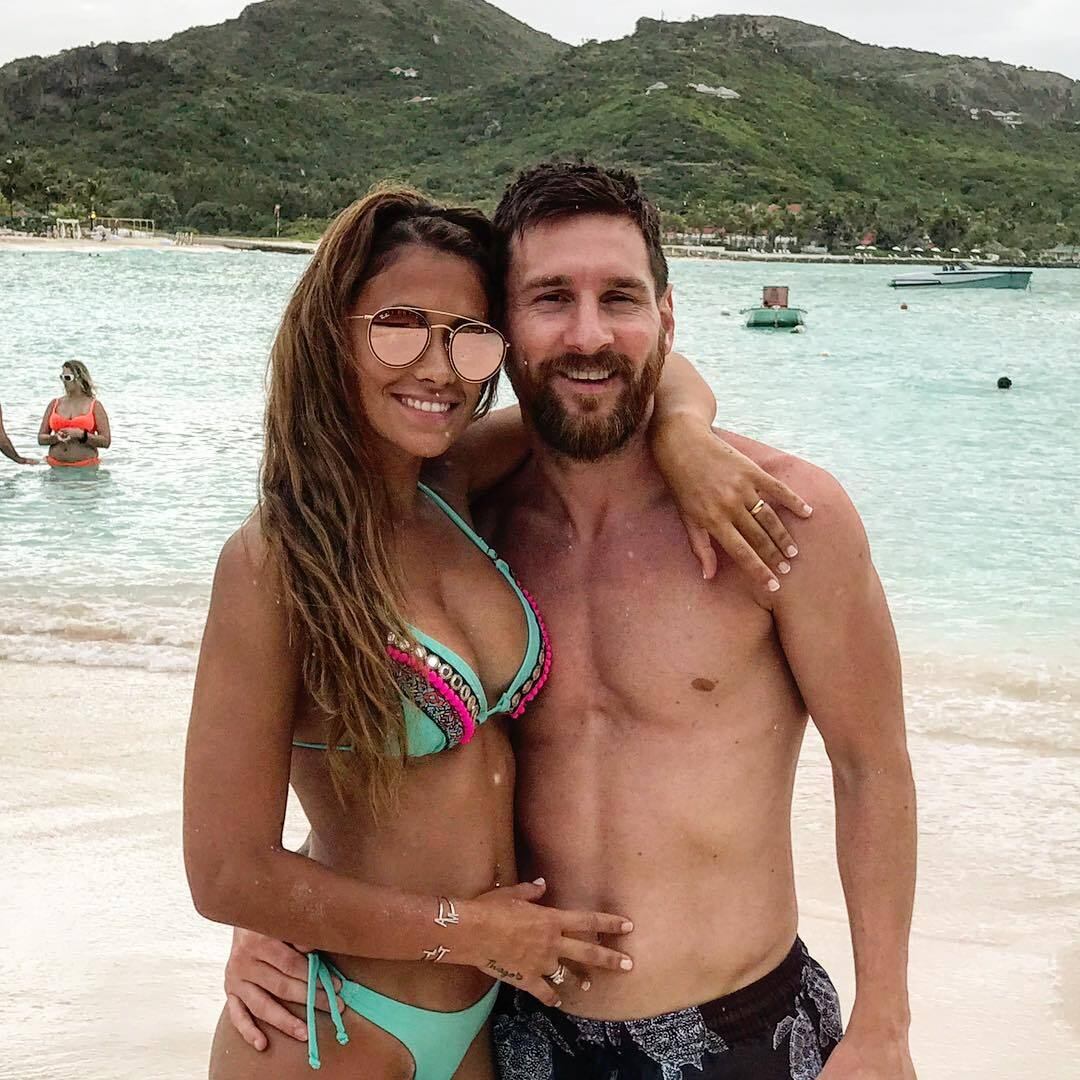 Antonella Rocuzzo

A marca de roupas e acessórios de Sofia Balbi também pertence a Antonella Rocuzzo, mulher de Lionel Messi