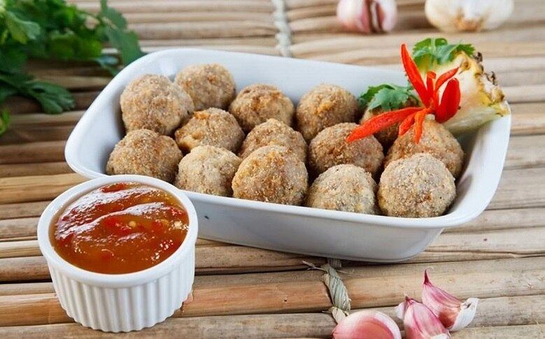 Bar do Paulinho
Prato - Show de Bola: bolinhas de carne empanadas e recheadas com queijo provolone acompanhadas de geleia picante de abacaxi.
Endereço: rua Daniel de Carvalho, 1061 - Gutierrez