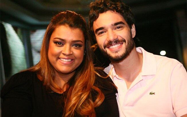 Em 2002, Caio Blat e Preta Gil namoraram. Cinco anos mais velha que o ator, a cantora manteve o namoro com Caio durante oito meses