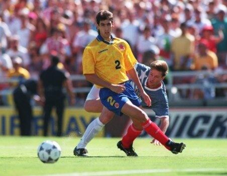 O gol contribui para a derrota por 2 a 1 da Colômbia para os Estados Unidos, que sepulta as chances no Mundial de 94
