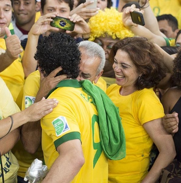 Neste ano, Fred conquistou a Copa das Confederações com a Seleção Brasileira e foi um dos maiores nomes da competição. Além de virar 'ídolo', ele arrancou muito suspiros das torcedoras
Veja também: Luxemburgo deixa fiascos para trás e ressurge como técnico top no Fluminense
