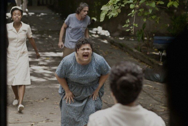 Para o diretor Roberto Berliner, a atriz foi a escolha certa desde o início. "Ela é uma grande mulher que soube vestir essa grandeza da Nise do início ao fim, com muita sabedoria e generosidade", elogiou