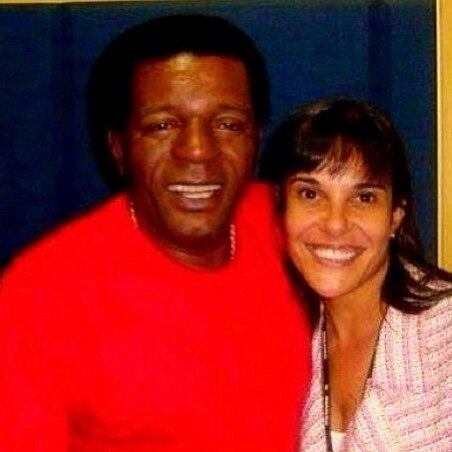 Amiga de Almir Guineto, um dos nomes mais importantes da história do samba, Gleides chegou a fazer uma bela homenagem ao sambista, morto em 2017. 

— Cada vez que tinha o Almirzinho perto de mim matava a saudade enorme que sentia do meu amigo Almir Guineto. 
