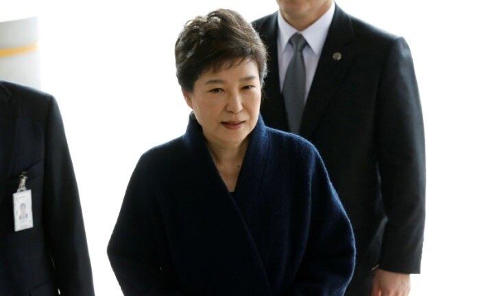 Park Geun-hye está em uma cela individual