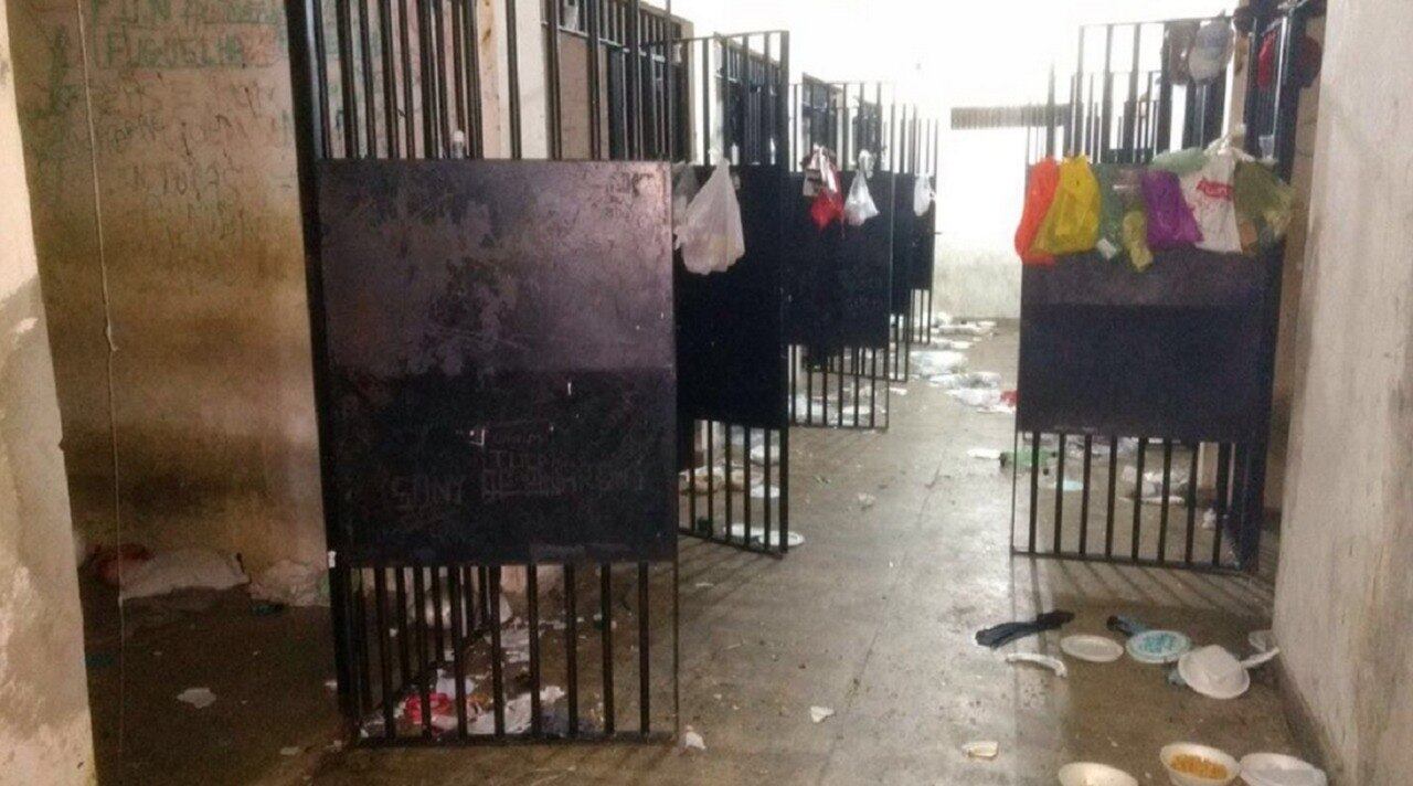 Presos serraram as celas da cadeia pública de Itapajé
