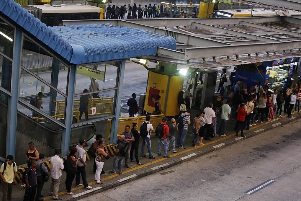 Terminal Parque Dom Pedro II situa-se na região central de São Paulo
