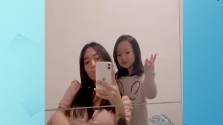 Damaris contou que o pai de Louise pediu seu documento, mas a menina tinha somente o passaporte como identidade na época. E a babá que estava responsável pela garota no momento, entregou ao pai 
