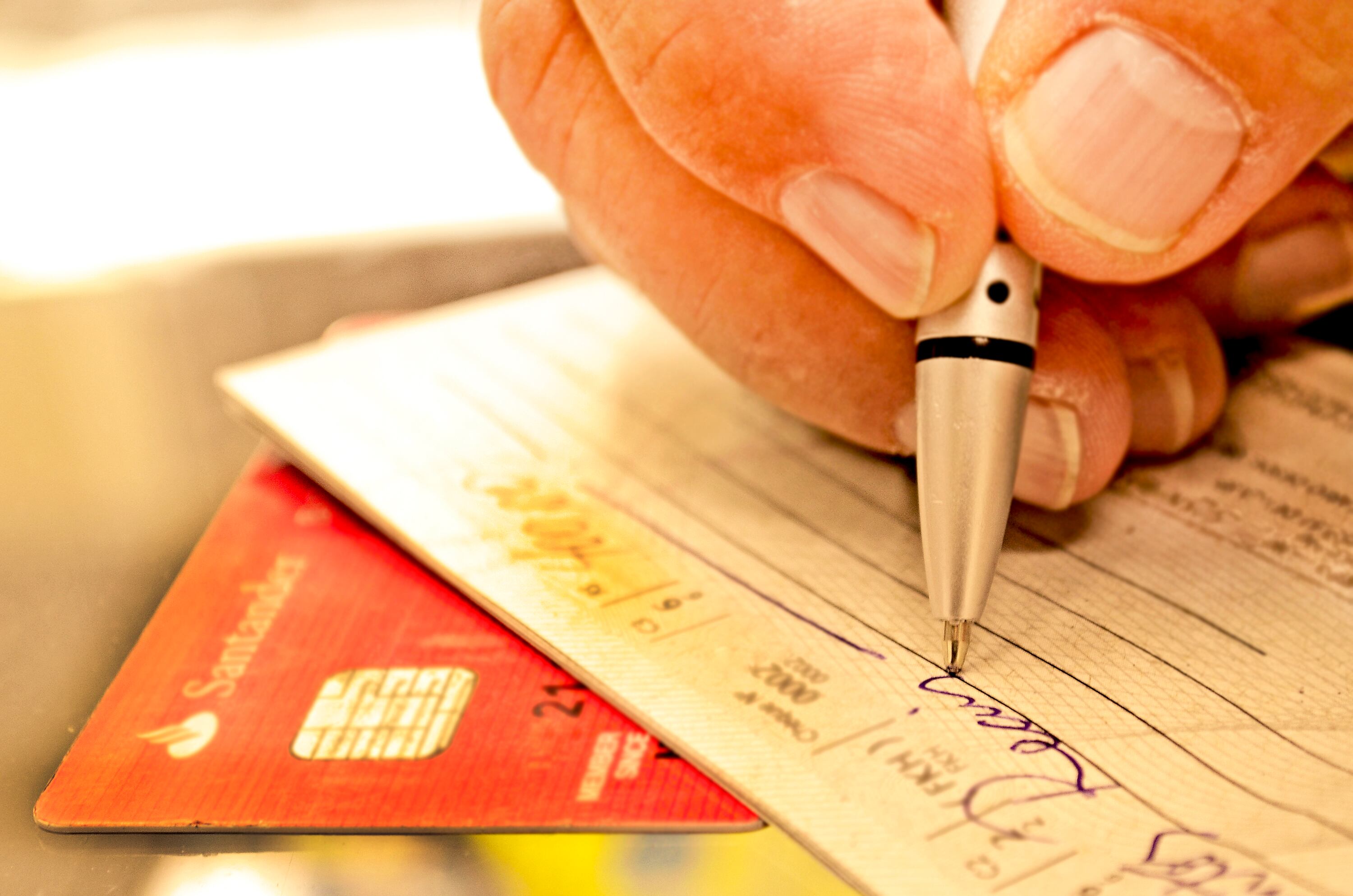 No acumulado dos primeiros quatro meses do ano, o percentual de devolução de cheques sem fundos foi de 2,11%