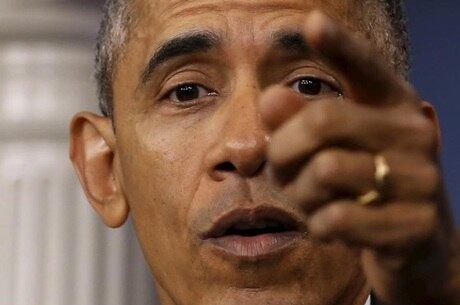 Barack Obama tentou várias vezes dar seguimento ao fechamento da prisão de Guantánamo; A detenção custou, em 2015, R$ 1,8 bilhão (450 milhões de dólares)
