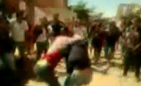 Jovens partiram para a briga na porta da escola