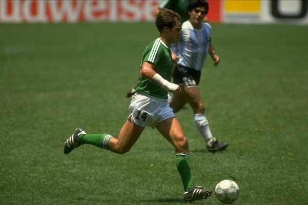 1986 - Alemanha x Argentina - Alemanha tricampeã
Se a Itália está longe do tetra, os alemães ficam mais perto em 1986. Maradona carrega a Argentina até a final, eliminando a Inglaterra e Bélgica no mata-mata. Na decisão, porém, perde para a seleção alemã, composta por Lothar Matthäus, Rummenigge e Brehme

Veja mais: Só pela TV: veja a seleção de craques dos países que não vão à Copa


