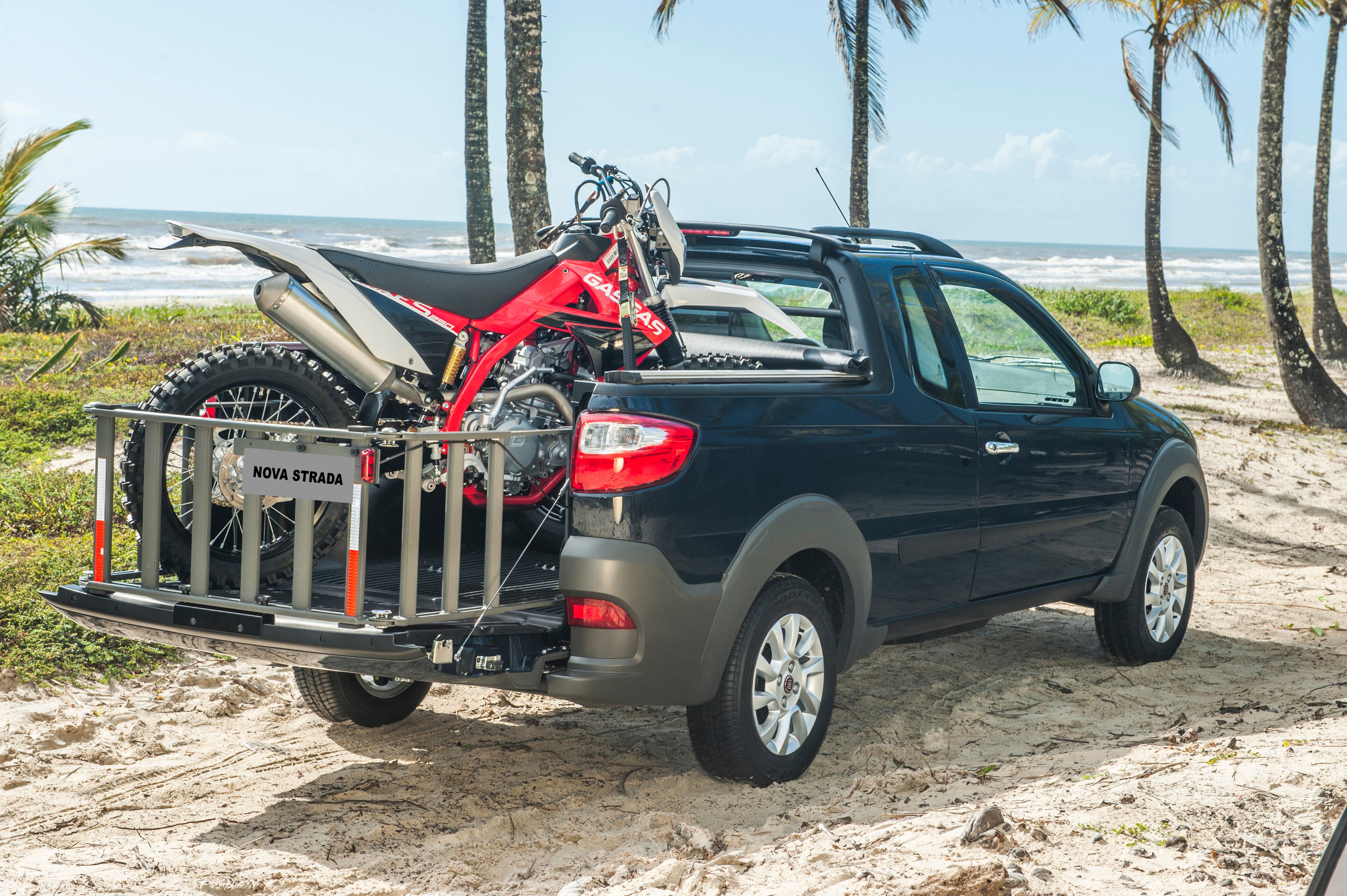 Junto com a nova Strada, a Fiat lançou uma série de acessórios para o modelo, como o extensor de caçamba