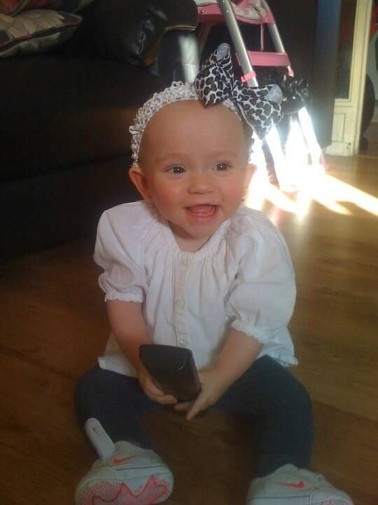 Rosie nasceu em 12
de setembro de 2011, pesando cerca de 800 gramas, mais leve do que os médicos
haviam previsto
Jovem britânico com câncer arrecada R$ 3,7 milhões para doação