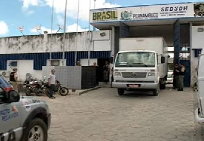 Detentos são suspeitos de estupro coletivo em Recife
