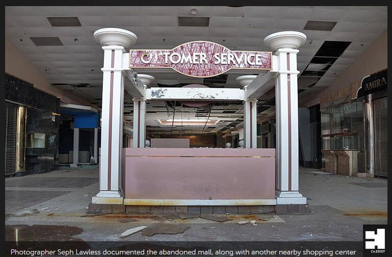 — Eu fui afugentado do Randall pela polícia porque os trabalhadores já  estavam começando o processo de demolição