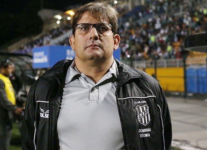 Treinador da Portuguesa em 2013, Guto Ferreira está atualmente sem clube, desde que foi demitido em outubro da Chapecoense (Foto: Tom Dib/LANCE!Press)