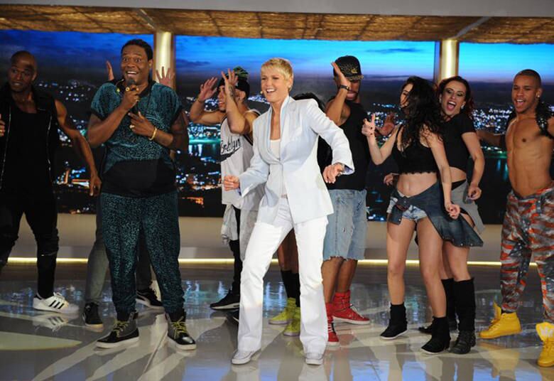 Ninguém ficou parado quando MC Sapão começou a cantar no palco do programa

> Acesse o R7 Play e assista na íntegra a todos os programas da Record! Clique e experimente!
