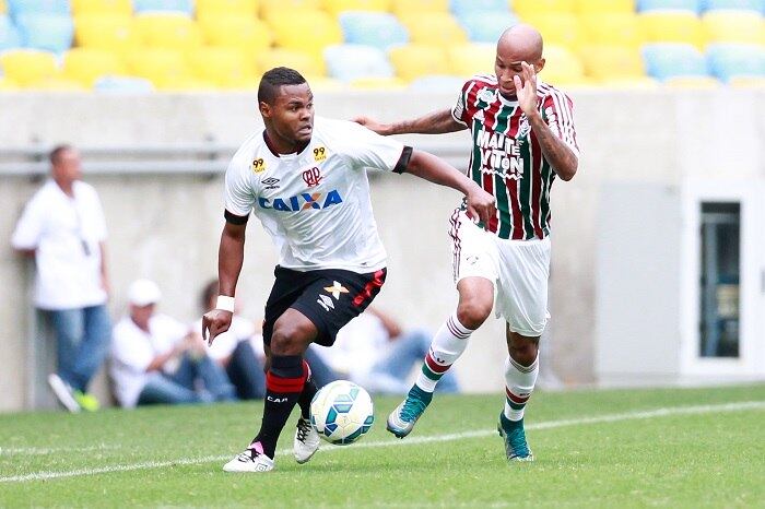 7. Nikão - Atlético-PR
Sete assistências em 31 jogos