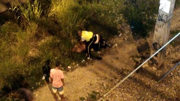 Vitima esperava por socorro após acidente