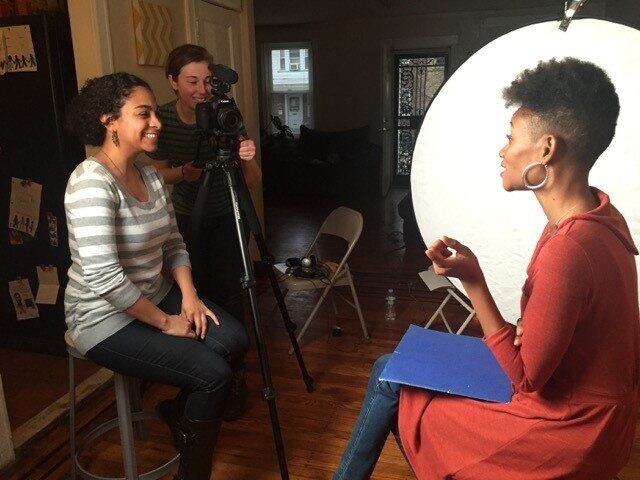 Gabriela em ação nas filmagens do documentário