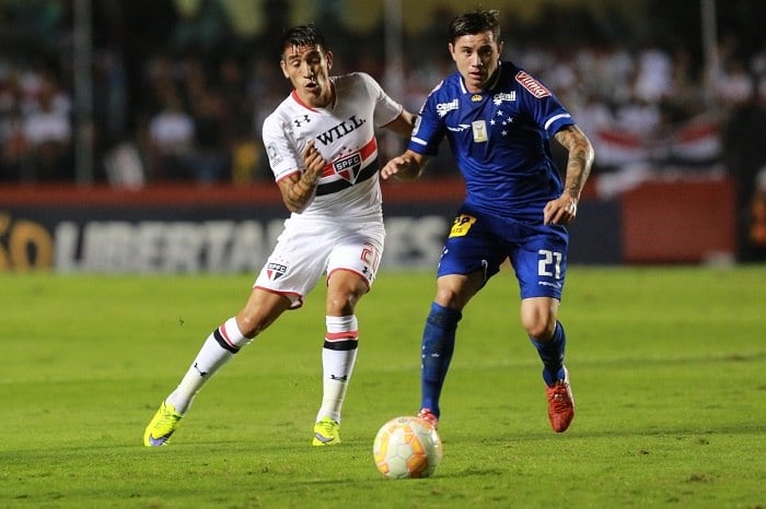 Outra equipe que será bastante prejudicada com a Copa América é o Cruzeiro. Com De Arrascaeta e Mena convocados, o atual bicampeão brasileirão não contará com seus dois gringos nos jogos importantes contra Flamengo, no 3 de junho, às 22h, no Mineirão, e contra o Vasco, dia 13 do mesmo mês, às 21h, em São Januário. Mais partidas esvaziadas...