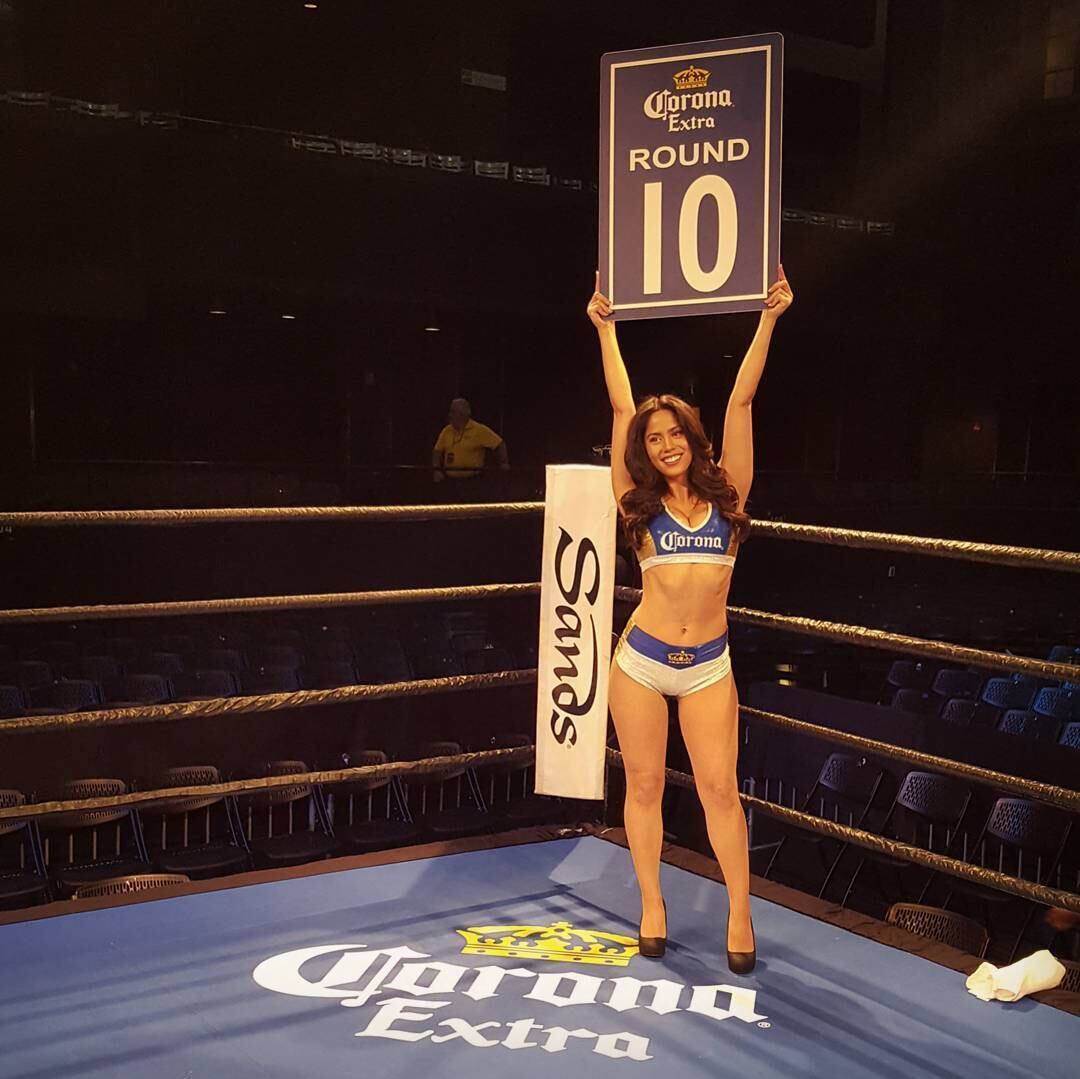 Samantha Kumiko é a primeira escalada para ser ring girl da luta May-Mac