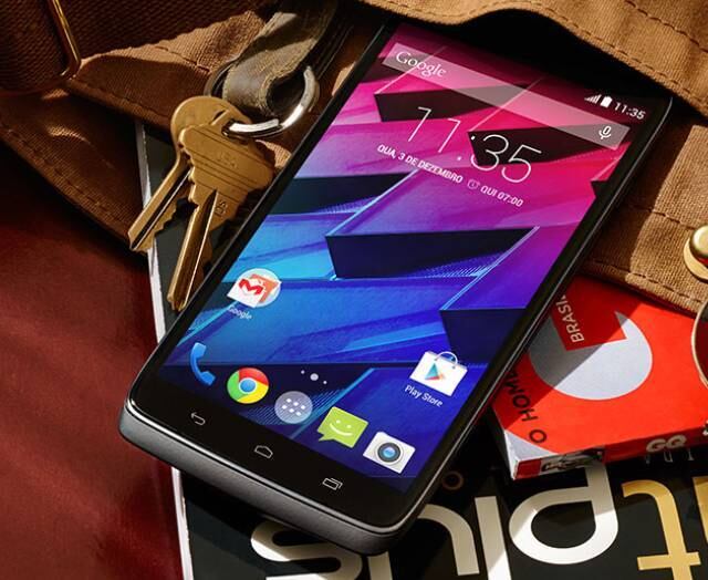Motorola afirma que Moto Maxx pode ficar 40 horas longe da tomada