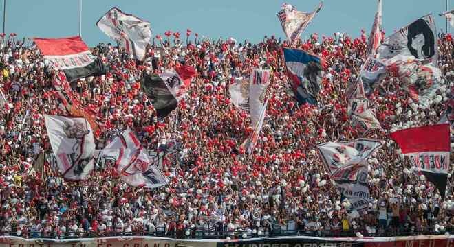 São-paulinos fizeram festa no Morumbi na véspera de clássico com torcida única