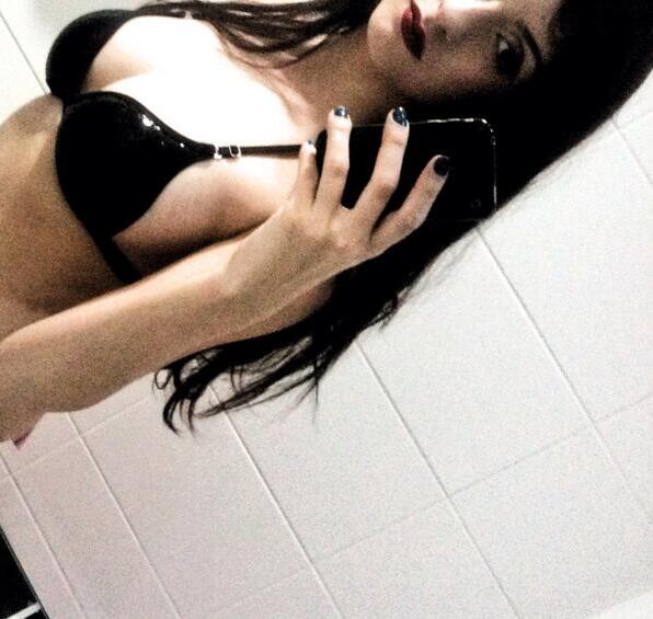 Lingerie Day 2013: postagens no Twitter podem agradar ou chocar. Cuidado