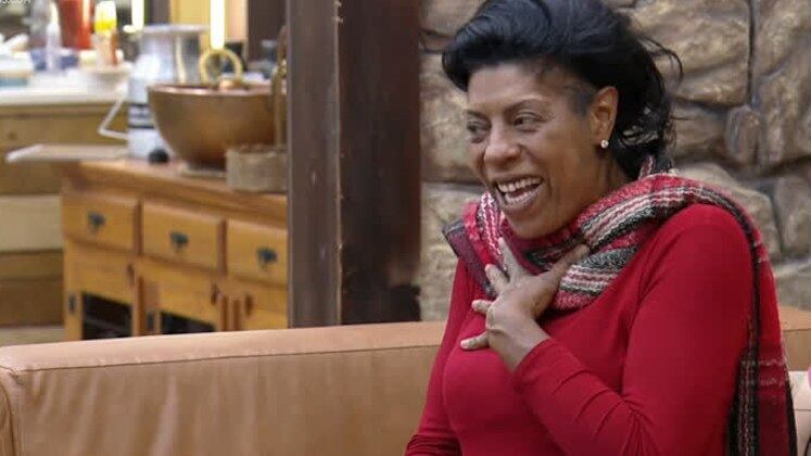 Escrito Nas Estrelas (Tetê Espíndola)

O primeiro grande momento em que Márcia Fu brilhou soltou a voz aconteceu na sala da sede, de uma maneira despretensiosa. Enquanto os peões tocavam, a ex-atleta mostrou fez uma performance da canção Escrito Nas Estrelas, de Tetê Espíndola. A apresentação divertiu os peões, arrancou risadas e palmas. O sucesso extrapolou os limites do cercado e fez a peoa virar meme nas redes sociais, fazendo com que a canção original chegasse ao topo. A cantora, claro, agradeceu Fu!
