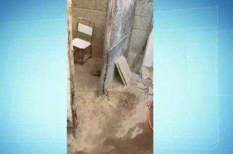 Vítima ficava presa em um cômodo feito de alvenaria e madeira