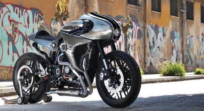 Harley-Davidson Athens, da Grécia, com sua customização chamada de Gryps, ficou com o segundo lugar