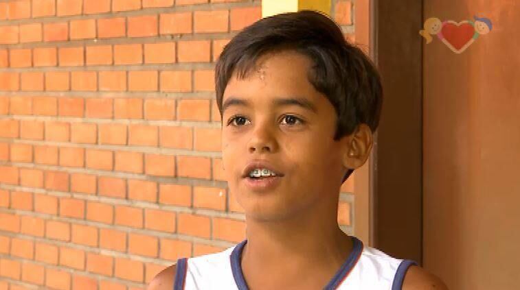 Os sonhos fazem parte da rotina das crianças que estudam na fazenda do Projeto Nova Canaã.

Ruan Almeida da Silva, de 10 anos, e considera o estudo lá único, por conter aulas de capoeira e judô, a luta preferida dele.

Faça sua doação e garanta a continuidade do Projeto Nova Canaã