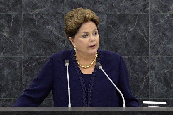 Dilma vai sancionar nesta segunda a Lei dos Caminhoneiros
